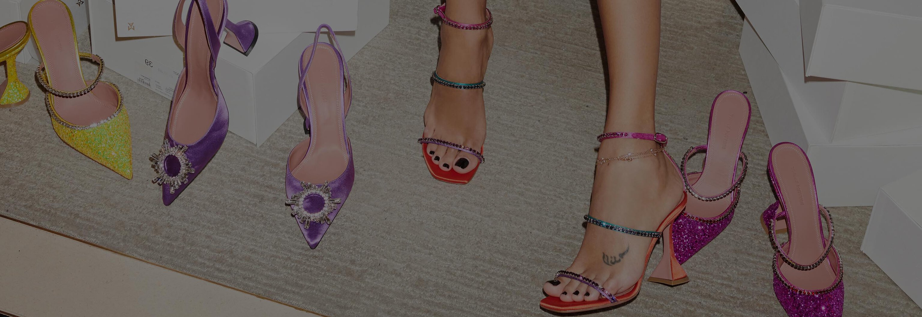 セール　入手困難　新品未使用　Amina Muaddi Amina Muaddi - Veneda Stretch Boot Flatform | HBX